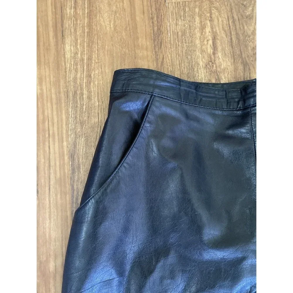 Beged -Or Israel‎ Vintage Black Midi Pleat Leather Pencil Skirt 14 More Like 6